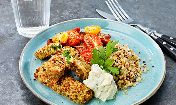 Stekte tomater, Spinatpinner og quiona med basilikumkrem