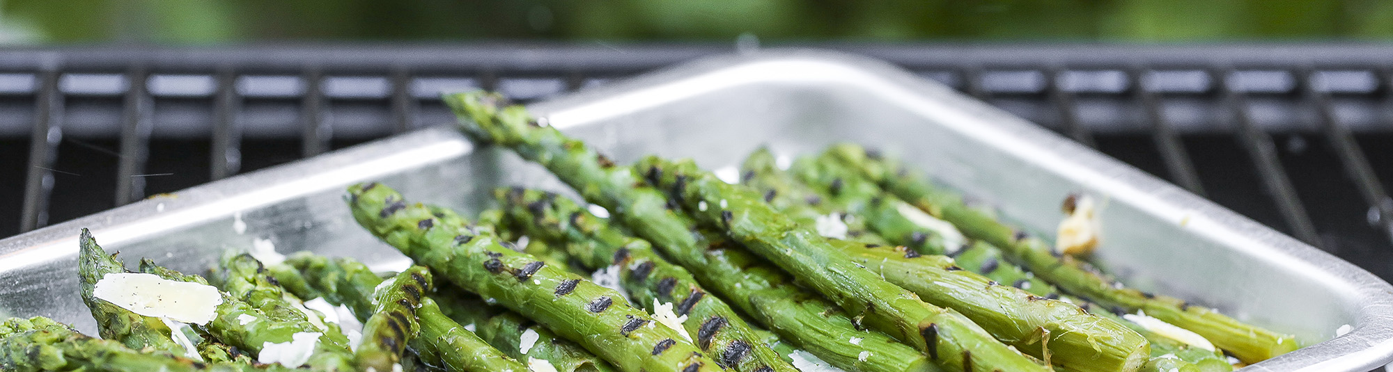 Grillet asparges med parmesan