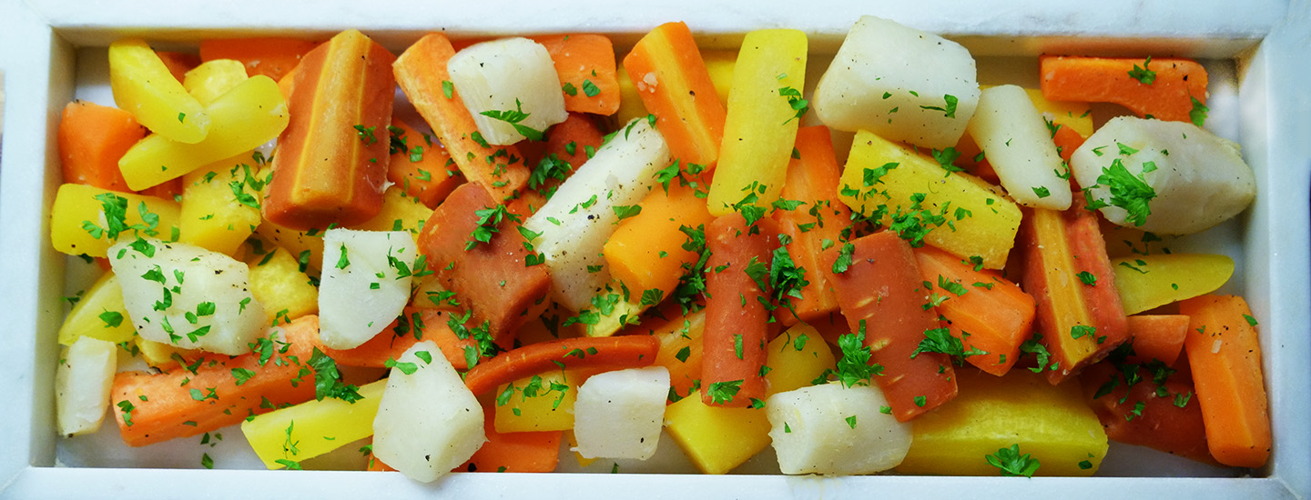 Ovnsbakte rotgrønnsaker med honning