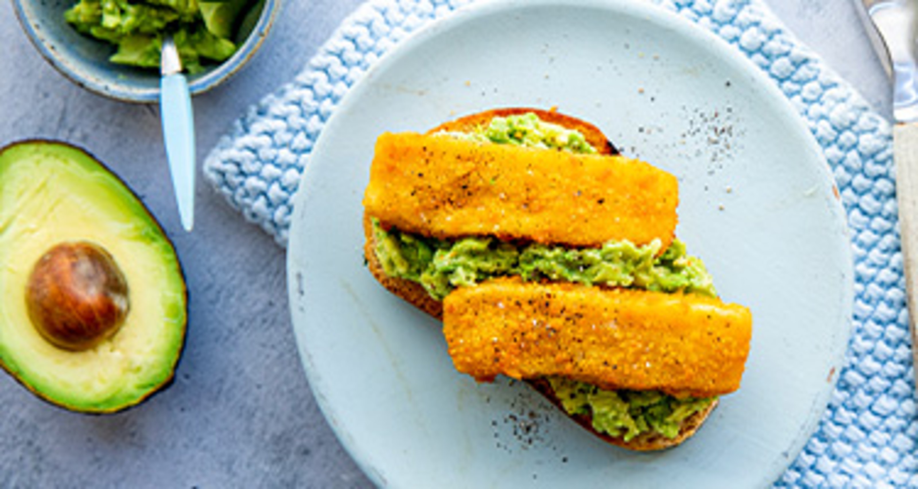 Fiskepinnetoast avokado 375x200.jpg